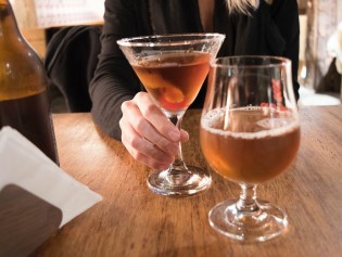 Mix Things Up With Happy Hour, Wine Nights and Trivia at 7 West Bistro